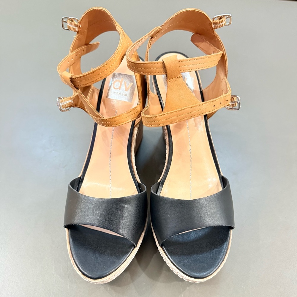 Dolce Vita Jesper Black and Tan Wedges - Size 8